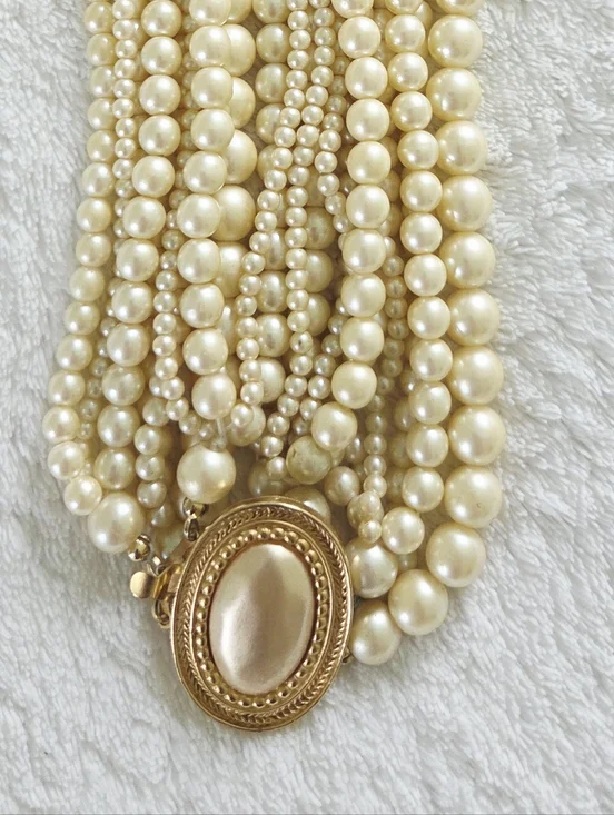 Vintage Carolee ✨️ Multi-Strand Ivory Pearl Necklace with Gold Clasp - Picture 11 of 11